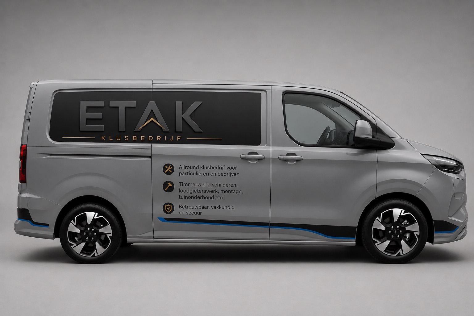 Elektrische klusbus met ETAK belettering